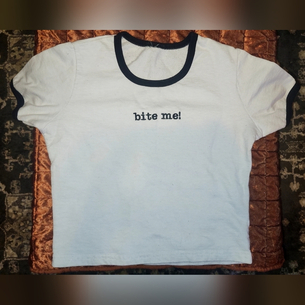 🖤🤍✨️White T-Shirt with Black Trim and 'Bite Me!' Embroiderd✨️🤍🖤